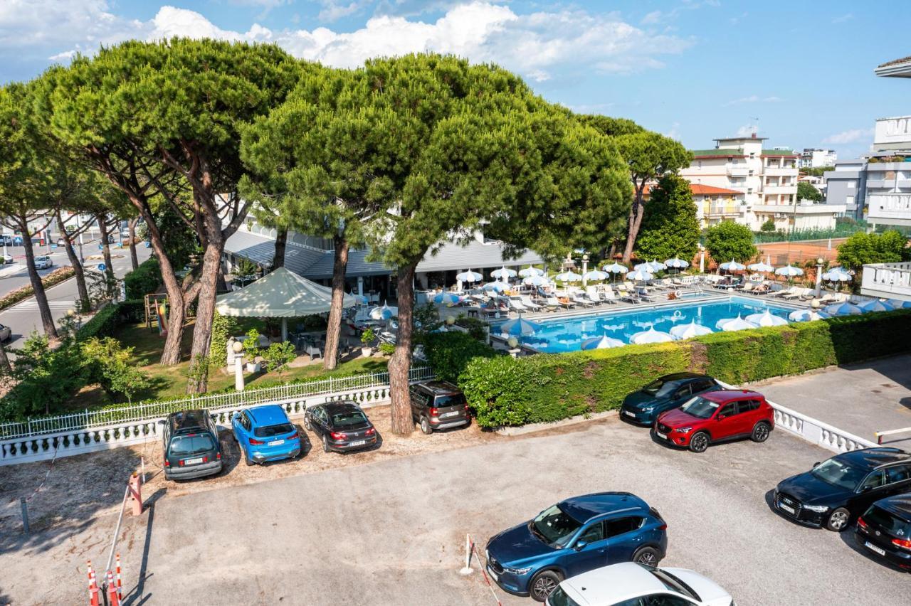 Hotel Al Cigno Lignano Sabbiadoro Eksteriør bilde