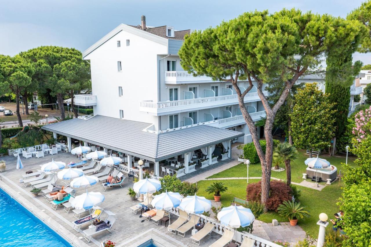 Hotel Al Cigno Lignano Sabbiadoro Eksteriør bilde