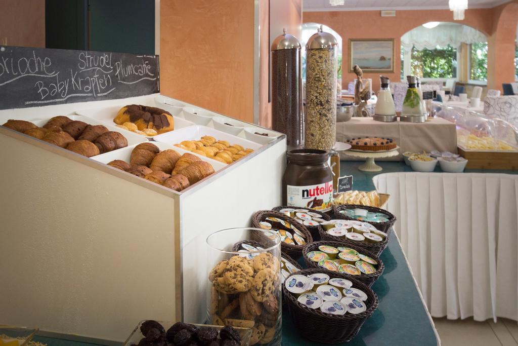 Hotel Al Cigno Lignano Sabbiadoro Eksteriør bilde