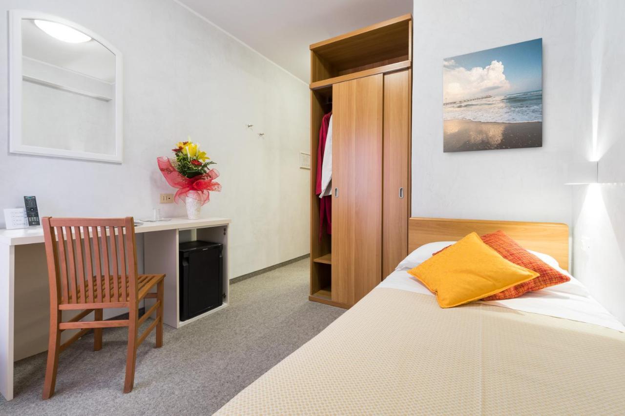 Hotel Al Cigno Lignano Sabbiadoro Eksteriør bilde