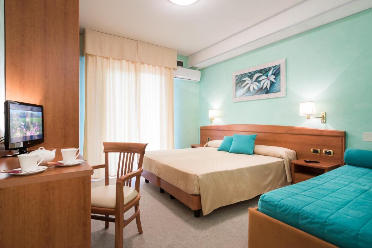 Hotel Al Cigno Lignano Sabbiadoro Eksteriør bilde