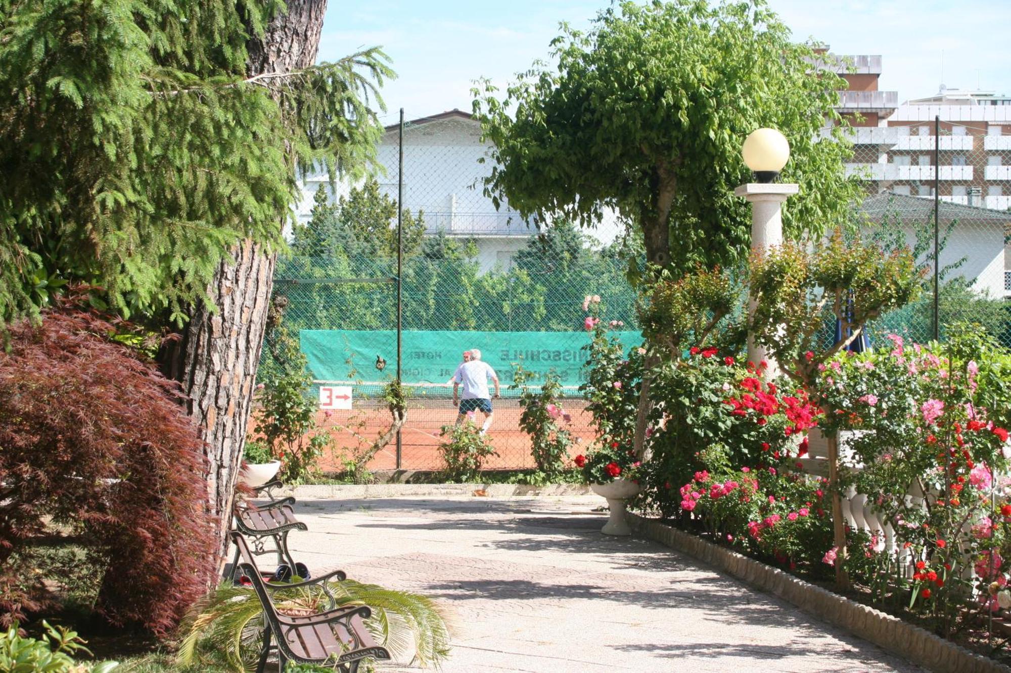 Hotel Al Cigno Lignano Sabbiadoro Eksteriør bilde